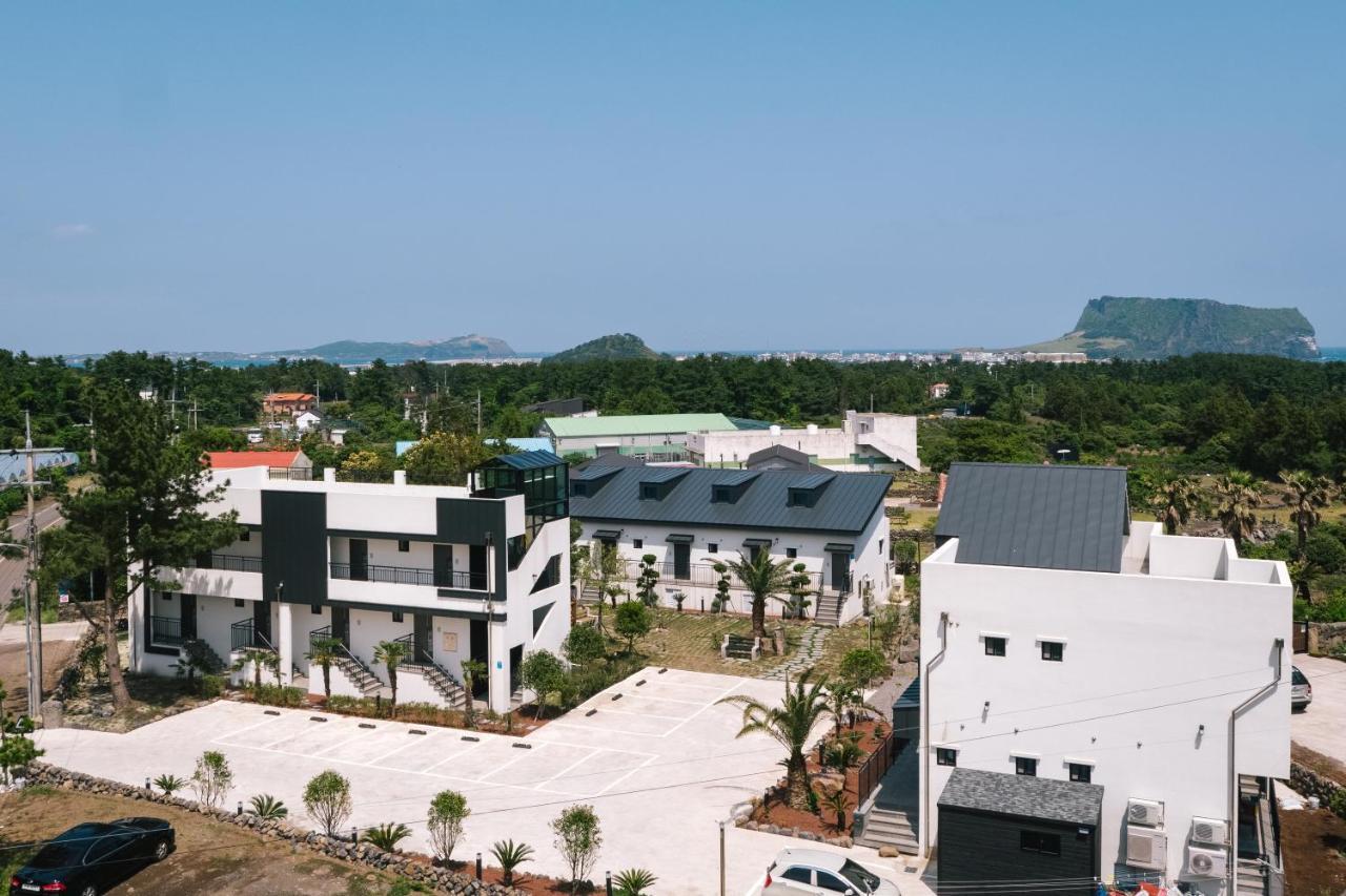 הוילה סאוגוויפו Jeju Abientot מראה חיצוני תמונה