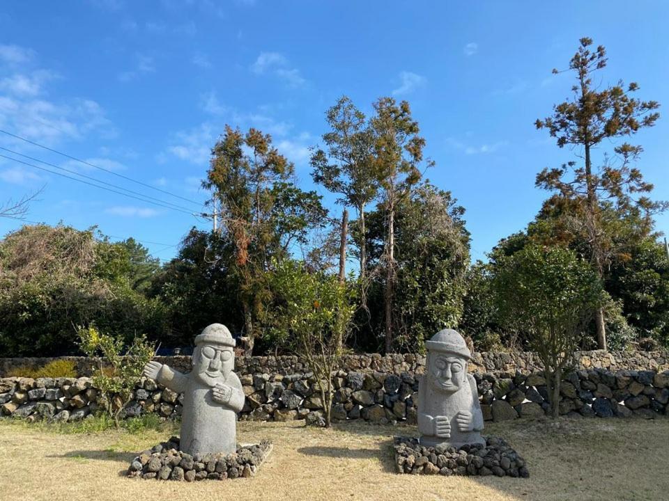 הוילה סאוגוויפו Jeju Abientot מראה חיצוני תמונה